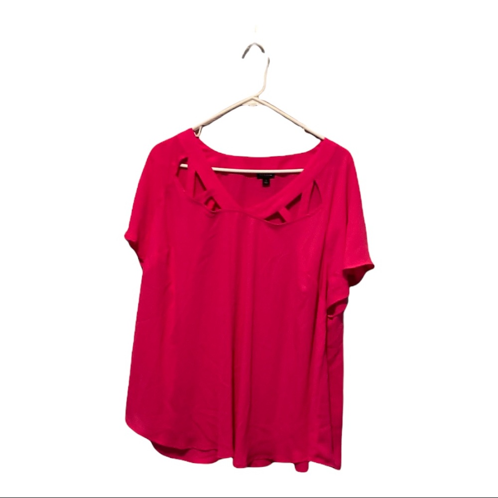 💜💜 Torrid Bright Pink Top Size 1